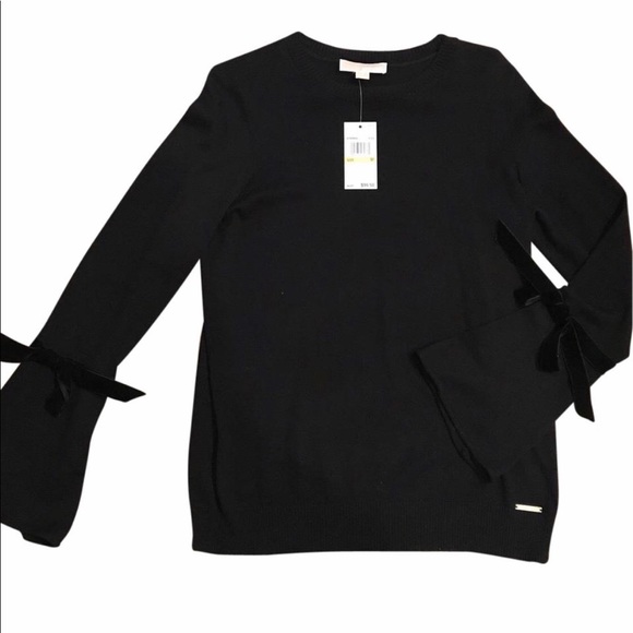 MICHAEL Michael Kors Sweaters - Michael Kors NWT Velvet Bow Sleeve Swearer - M